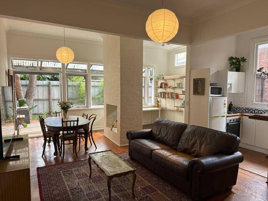 Artsy North 2-bedder Holiday home